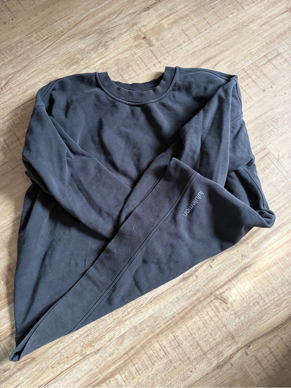 lululemon Black perfectly oversized Crew
